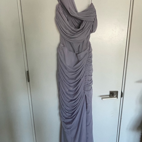 Abercrombie and Fitch Mesh Asymmetrical Off-The-Shoulder Draped Maxi Dress - Picture 5 of 12